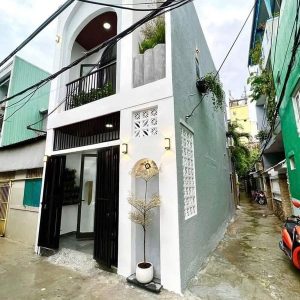 Bán nhà đường Trần Cao Vân, phường Thanh Khê, TP. Đà Nẵng, diện tích gần 40m2, nhà 2 tầng, kiệt 3m